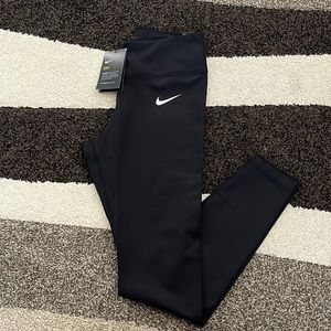 Black Nike Dri-Fit leggings for women in size medium